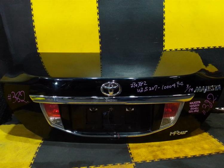 Крышка багажника Тойота Краун Маджеста в Улан-Удэ 101292