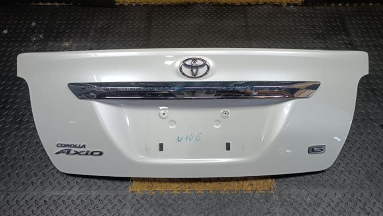 Крышка багажника Тойота Королла Аксио в Улан-Удэ 106946