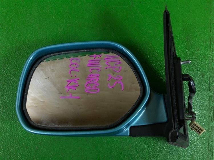 Зеркало Тойота Функарго в Улан-Удэ 111716