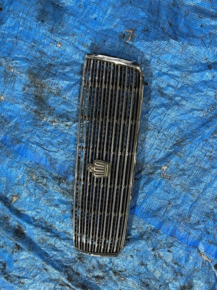 Решетка радиатора Тойота Краун в Улан-Удэ 2237181