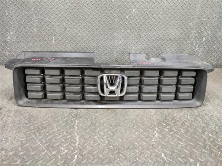 Решетка радиатора Хонда Мобилио Спайк в Улан-Удэ 404454
