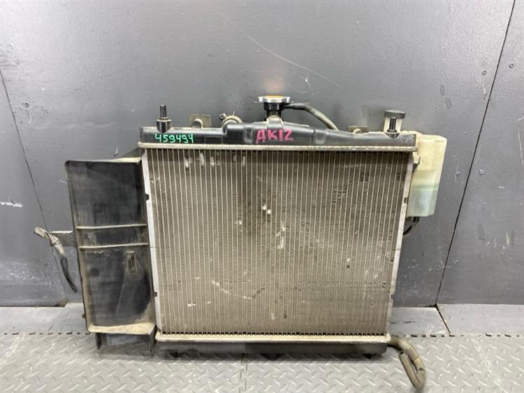 Радиатор основной Ниссан Марч в Улан-Удэ 459494