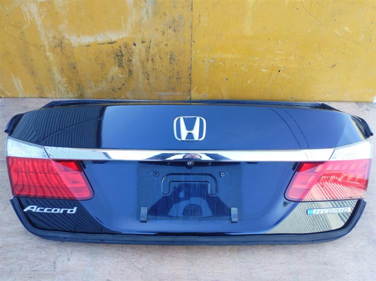 Крышка багажника Хонда Аккорд в Улан-Удэ 50872