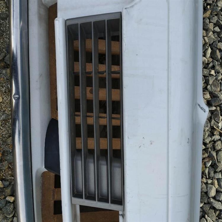 Решетка радиатора Ниссан Седрик в Улан-Удэ 87572